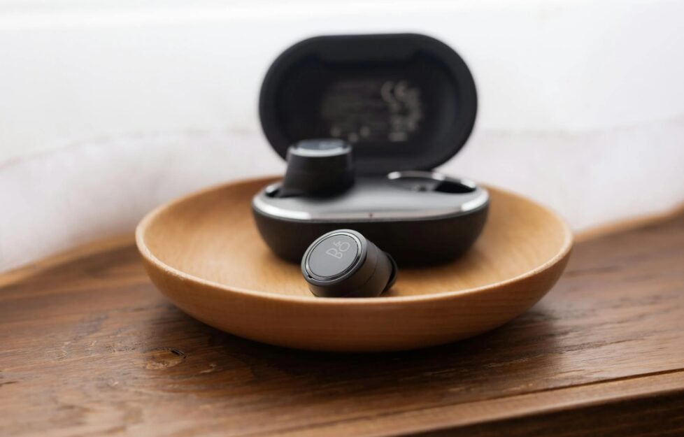 Thesparkshop.in:product/wireless-earbuds-bluetooth-5-0-8d-stereo-sound-hi-fi
